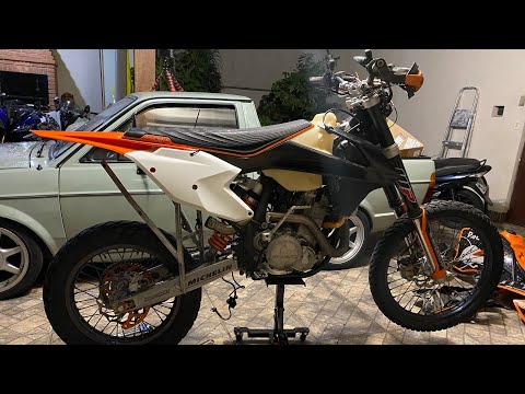 Leia mais sobre o artigo MONTANDO A MOTO MAIS LOUCA QUE EU JÁ TIVE NA MINHA VIDA | KTM EXC450 EMPLACADA PT1