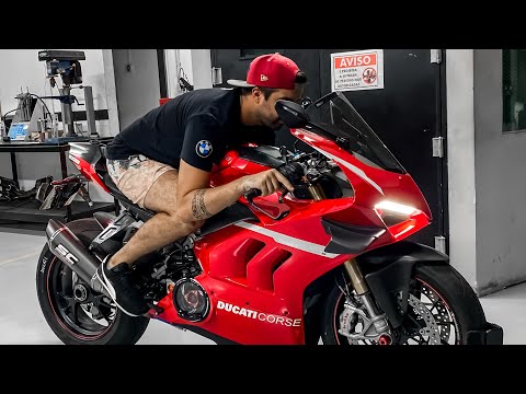 Leia mais sobre o artigo DUCATI V4S + R$ 90.000,00 DE ACESSÓRIOS,  LOKA DEMAIS