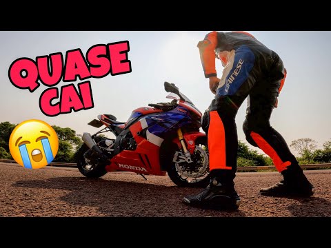 Leia mais sobre o artigo DEU RUIM ESTOUROU O PNEU DA CBR 1000 RR-R NA VOLTA DA VIAGEM