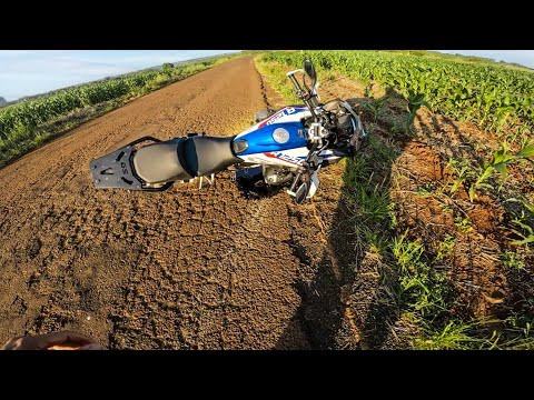 Leia mais sobre o artigo O CHEFE ROUBOU MINHA MOTO E CAIU COM ELA  😭