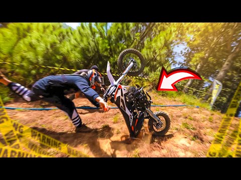 Leia mais sobre o artigo MORRO DO DESAFIO COM A MINI MOTO NIVEL HARD