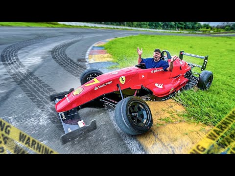 Leia mais sobre o artigo ME PERDI NA CURVA COM A MINHA FORMULA 1 E DEU RUIM