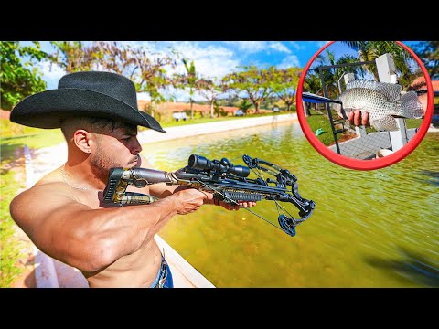 Leia mais sobre o artigo PESQUEI COM A MINHA CROSSBOW E PEGUEI UM PEIXE ENORME