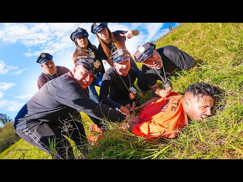 Leia mais sobre o artigo ESTOU FORAGIDO E VOU FUGIR DE 50 POLICIAIS [EP 7]