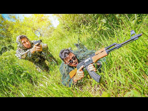 Leia mais sobre o artigo ENTRAMOS COM ROUPAS CAMUFLADAS NA FLORESTA DO VELHO SATANICO