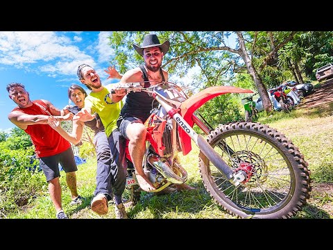 Leia mais sobre o artigo DEIXEI MEUS AMIGOS ANDAR NA MINHA NOVA HONDA CR125 E FICARAM EM CHOQUE !